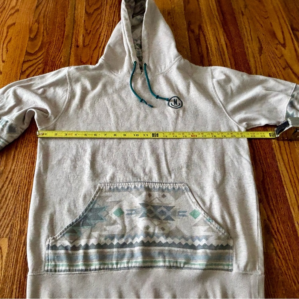 Neff Gray and Teal Aztec Patterned Hoodie - Medium - Picture 6 of 10